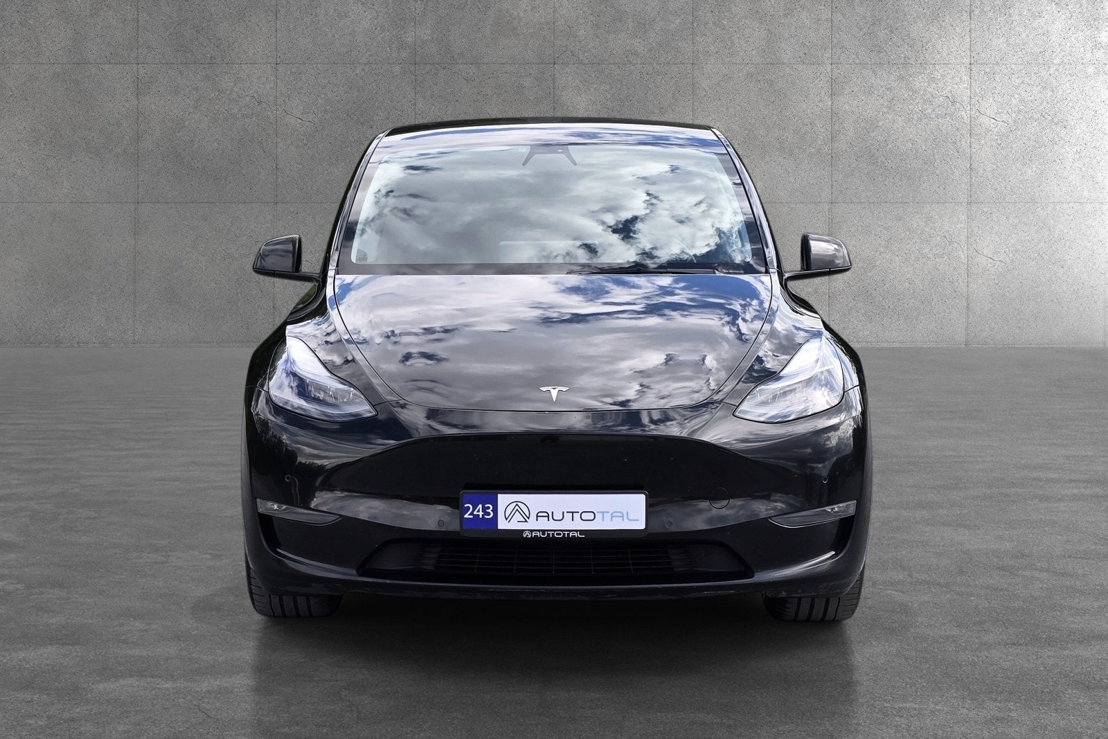 Tesla Model Y - Photo 3