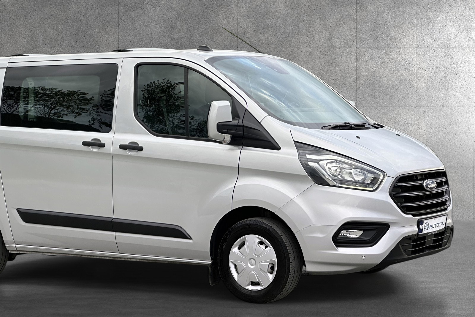 Ford Transit Custom - Photo 2