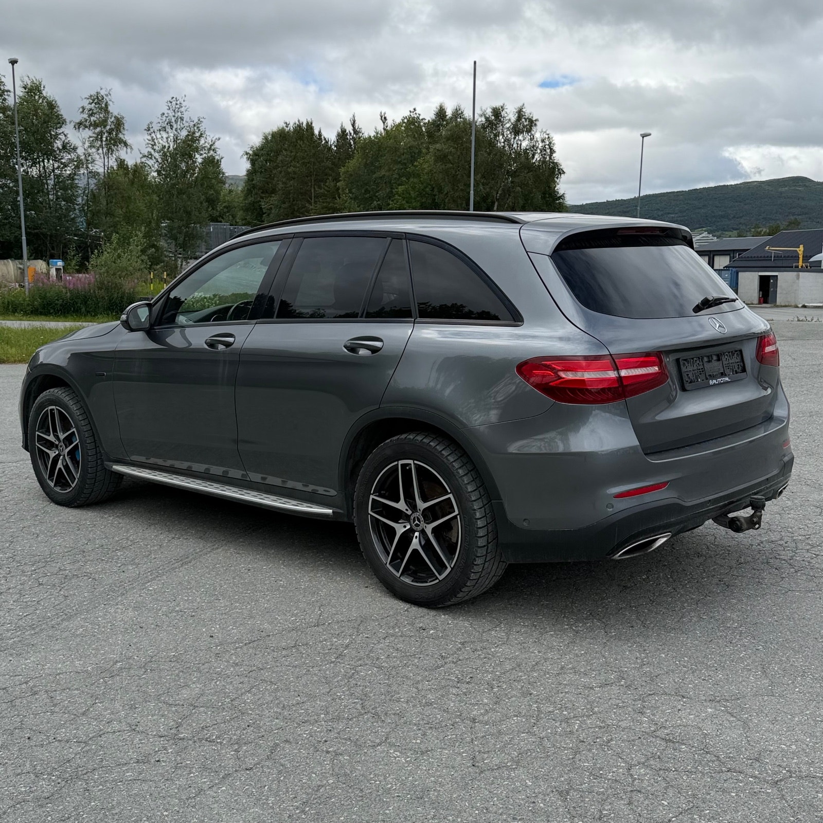 Mercedes-Benz GLC350 e - Photo 3