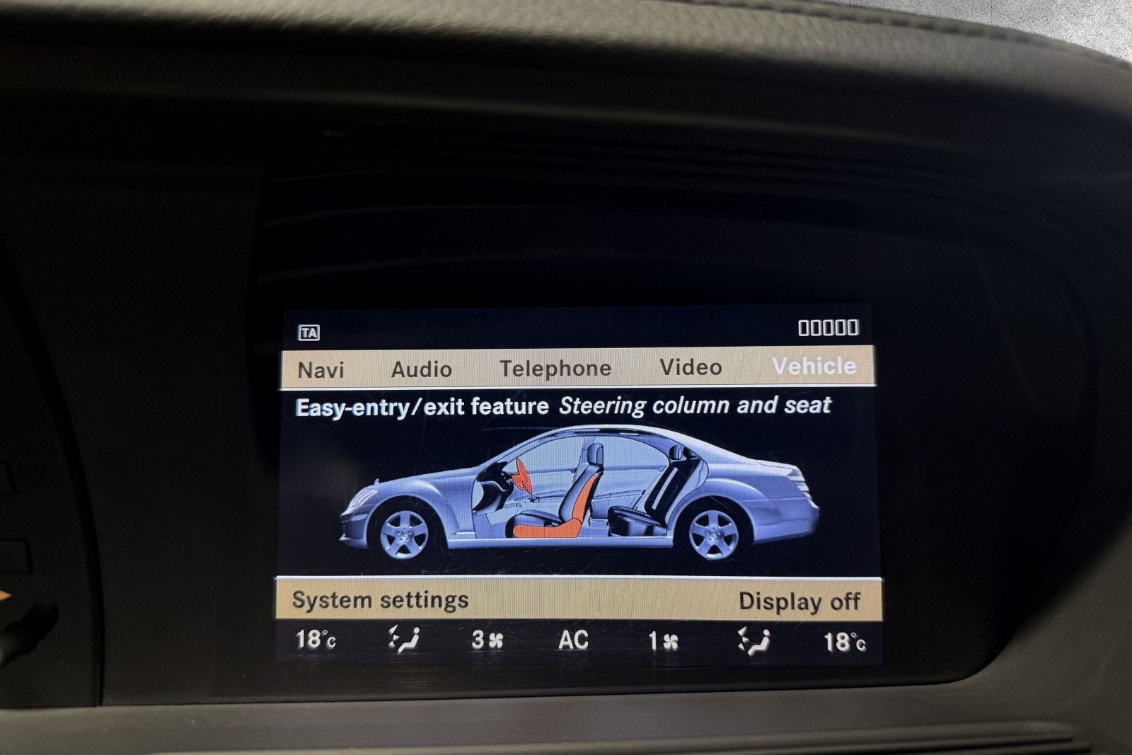 Mercedes-Benz S320 - Photo 4