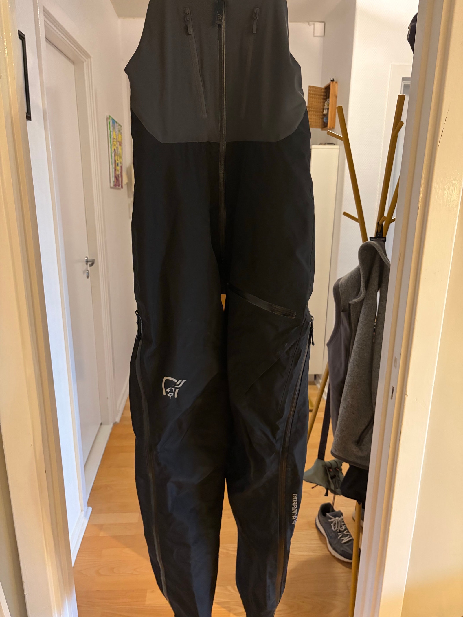 Norrøna Trollveggen Gore-Tex pro Bib M svart | FINN-torget
