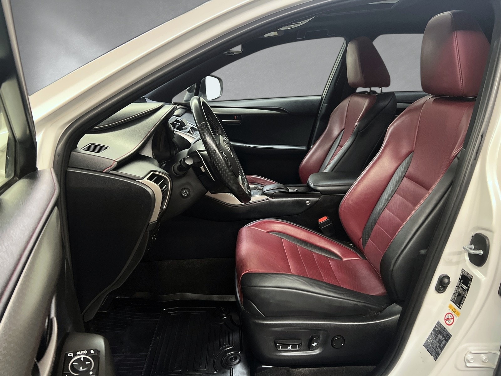 Hovedbilde av Lexus NX300h