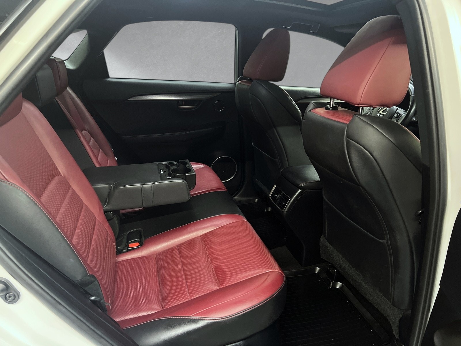 Hovedbilde av Lexus NX300h
