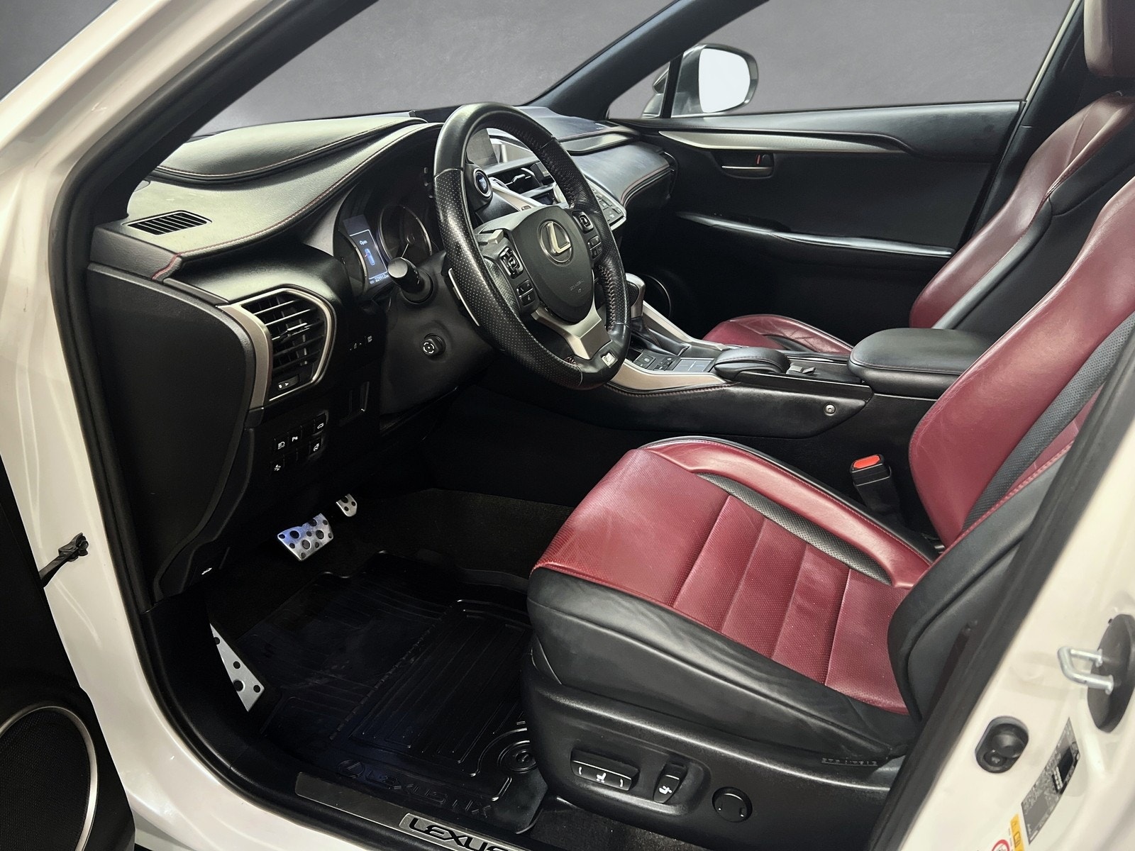 Hovedbilde av Lexus NX300h