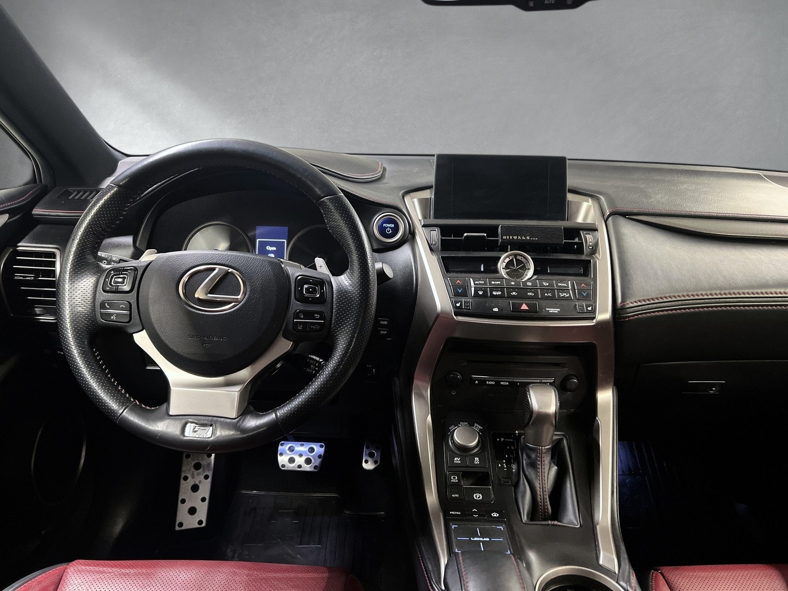 Hovedbilde av Lexus NX300h