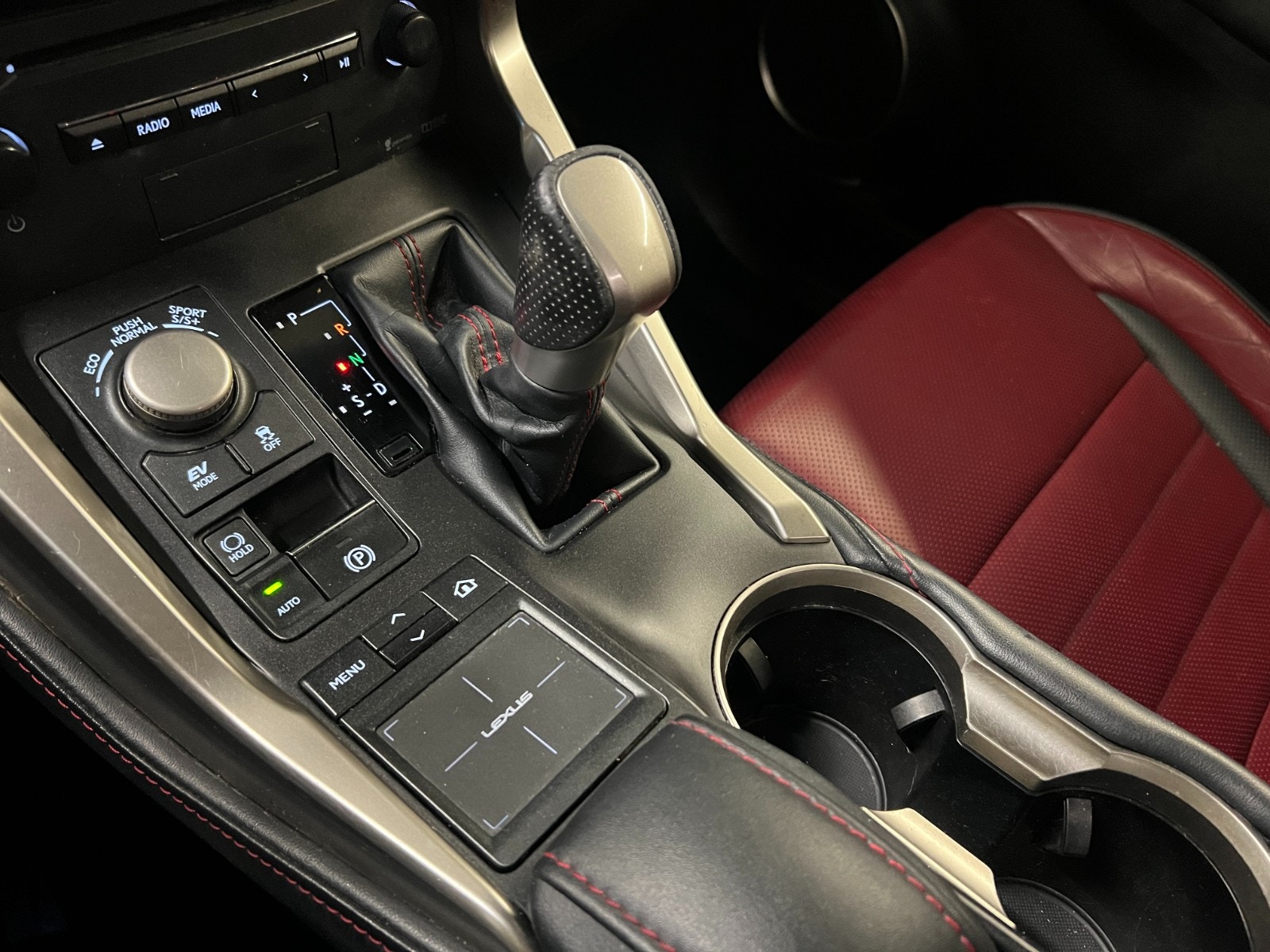 Hovedbilde av Lexus NX300h