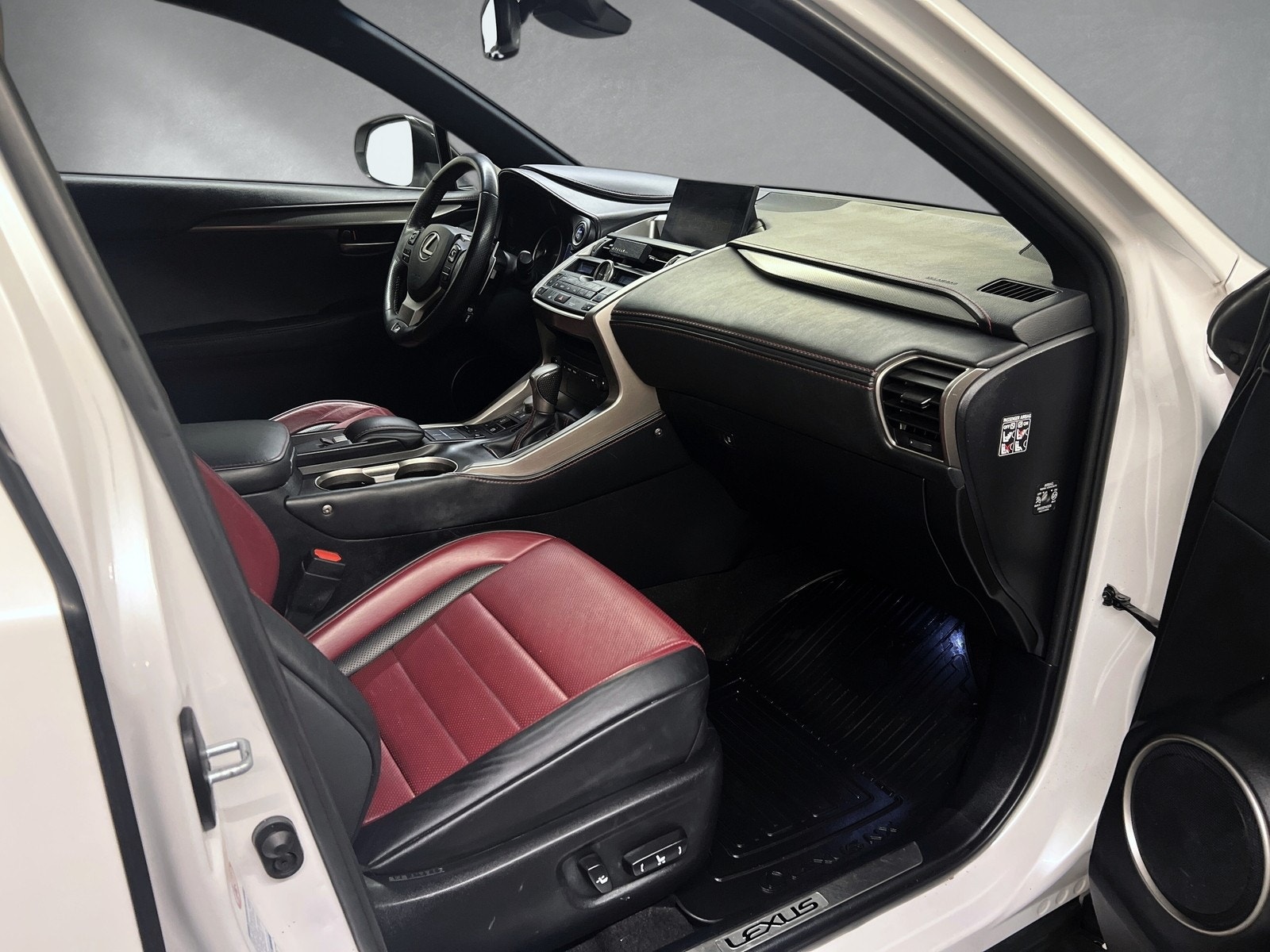 Hovedbilde av Lexus NX300h