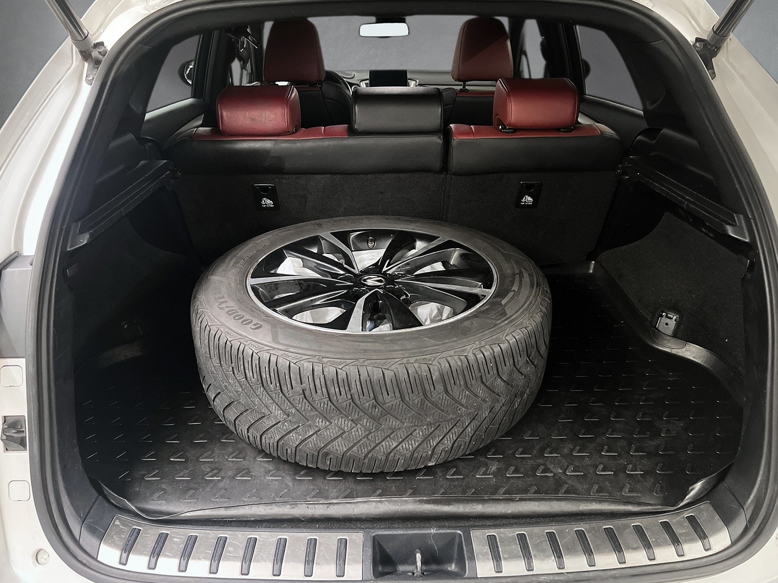 Hovedbilde av Lexus NX300h