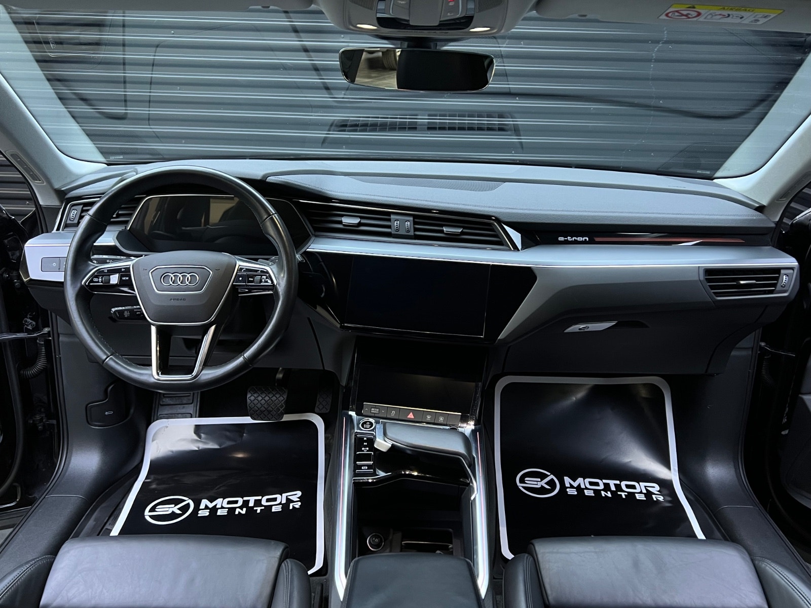 Hovedbilde av Audi e-tron