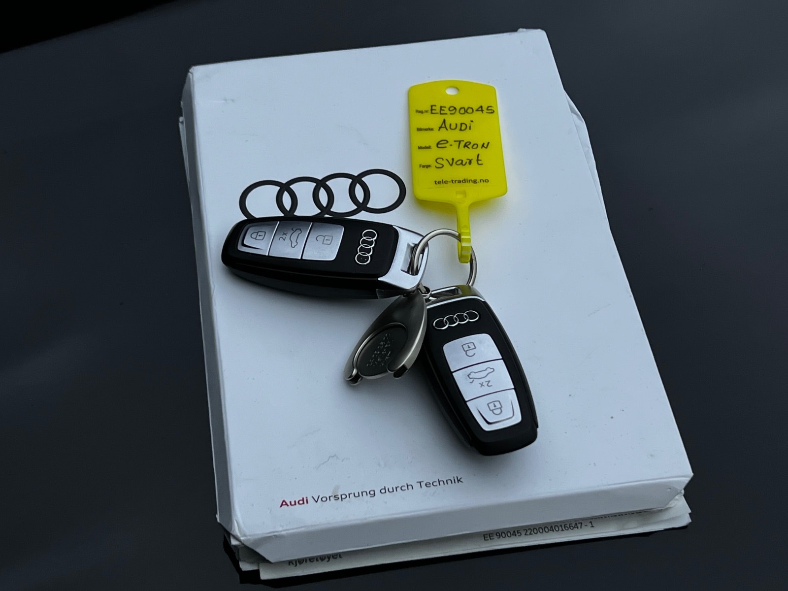 Hovedbilde av Audi e-tron