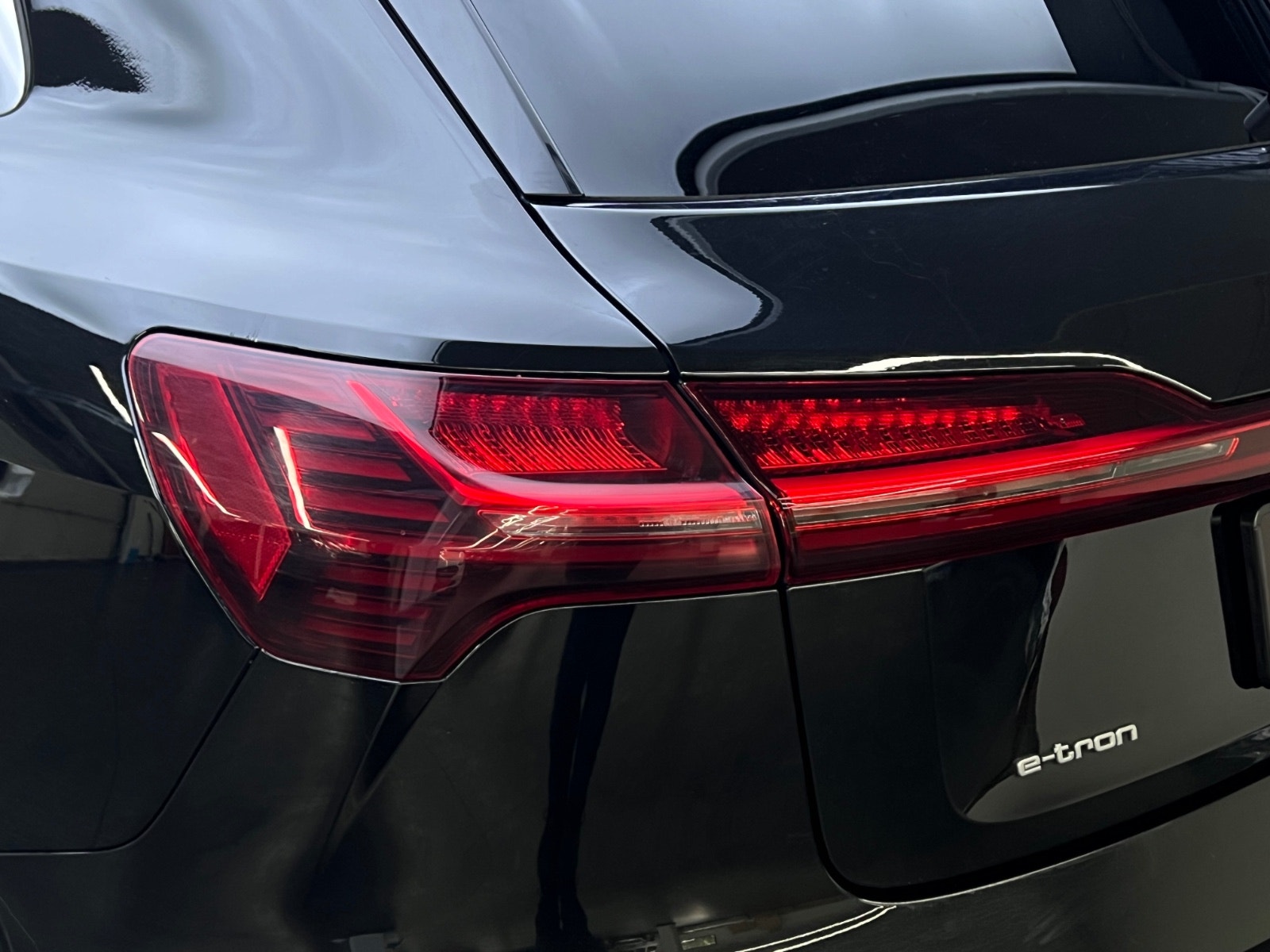 Hovedbilde av Audi e-tron