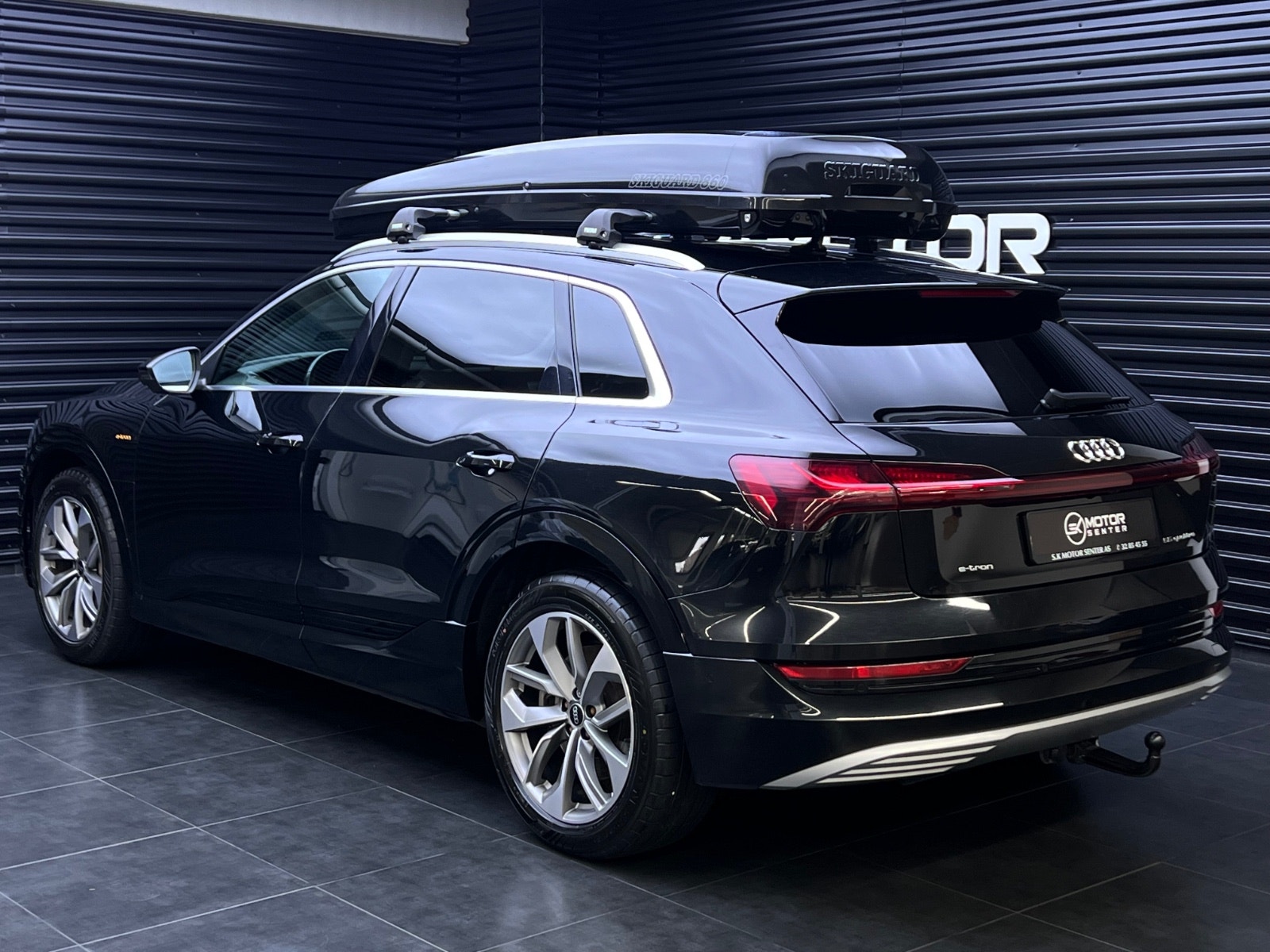 Hovedbilde av Audi e-tron