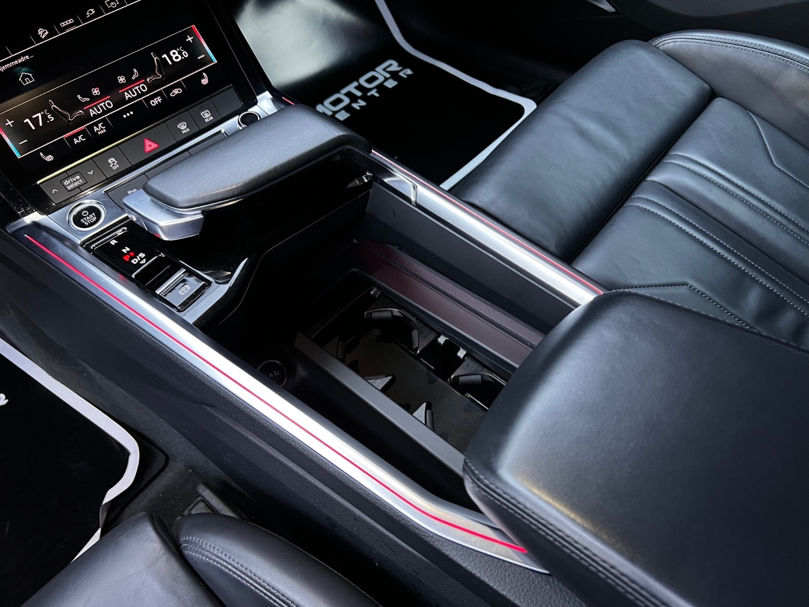 Hovedbilde av Audi e-tron