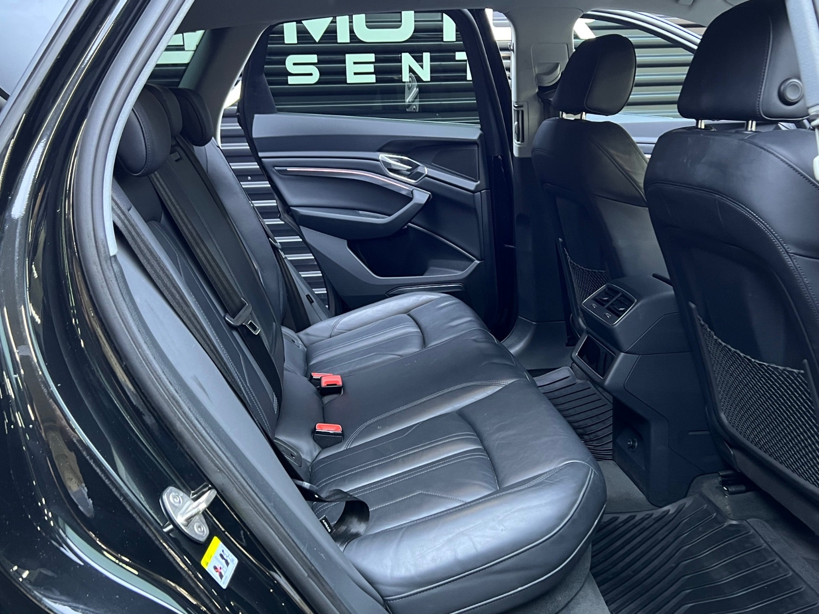 Hovedbilde av Audi e-tron