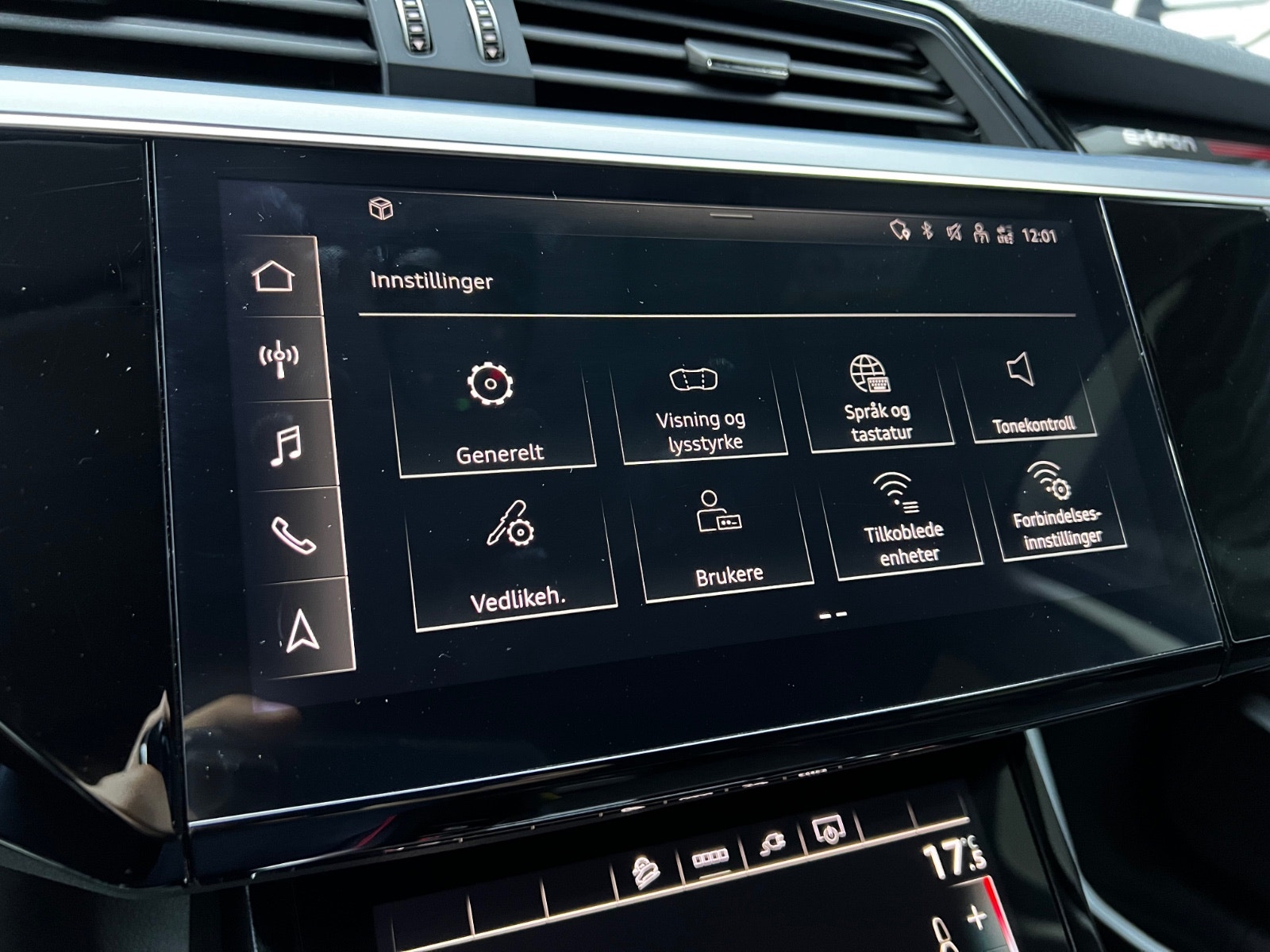 Hovedbilde av Audi e-tron