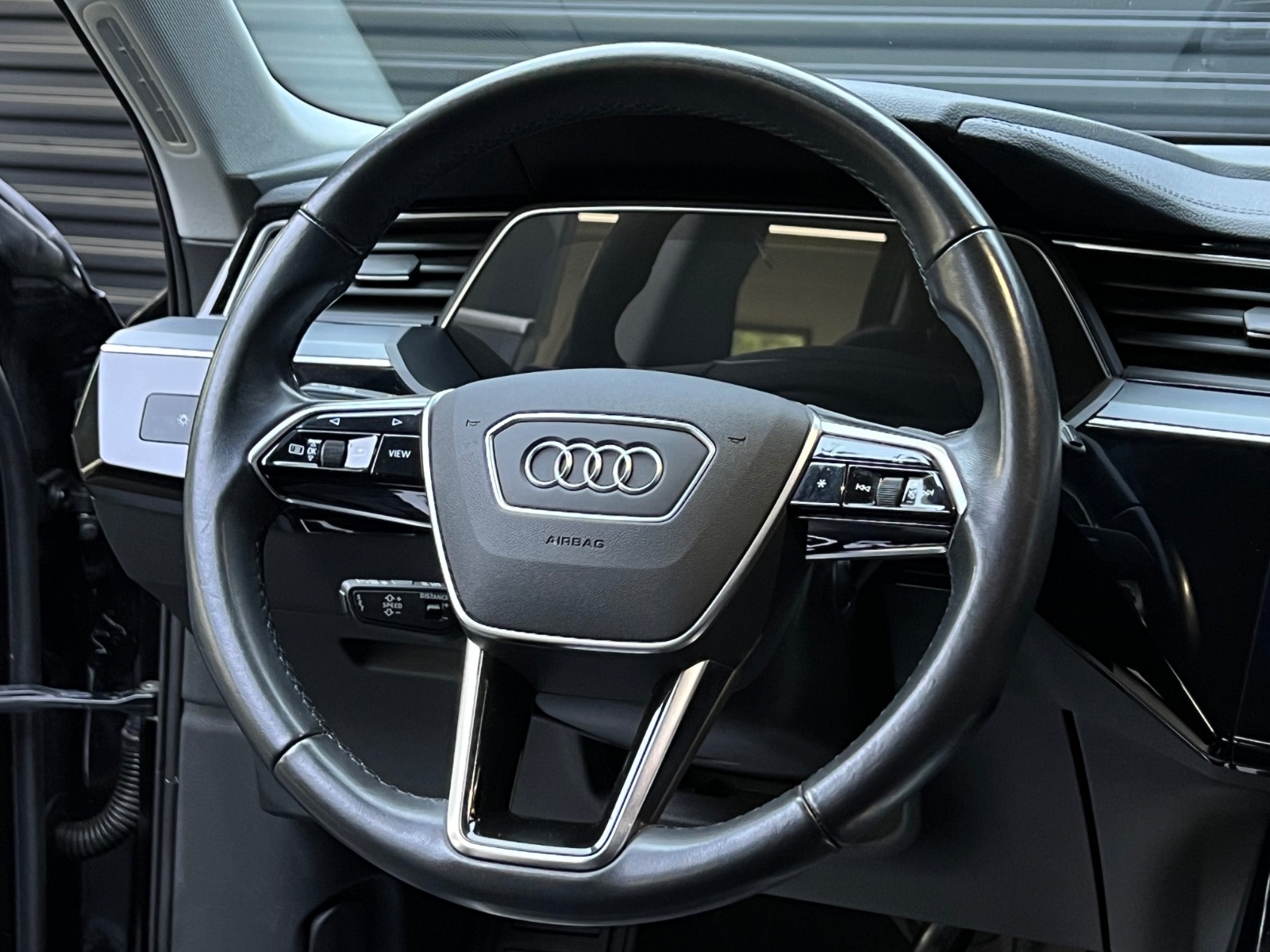 Hovedbilde av Audi e-tron