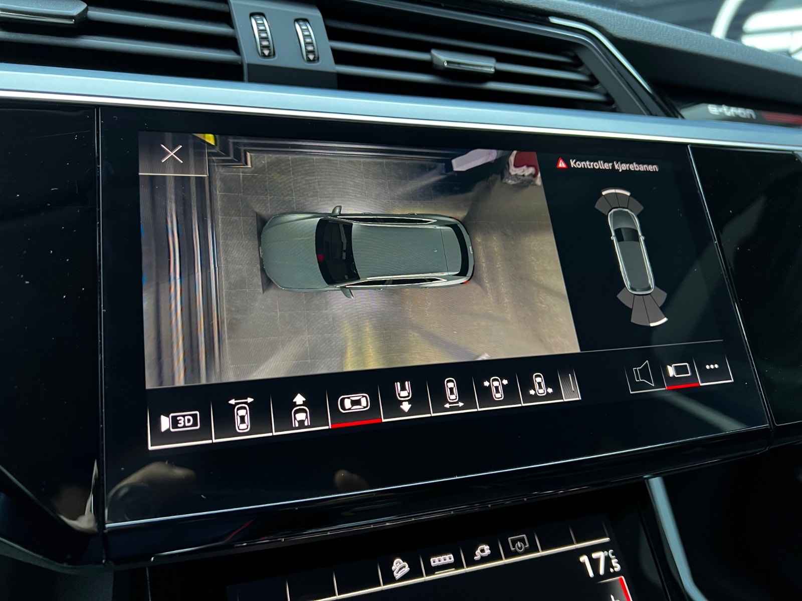 Hovedbilde av Audi e-tron