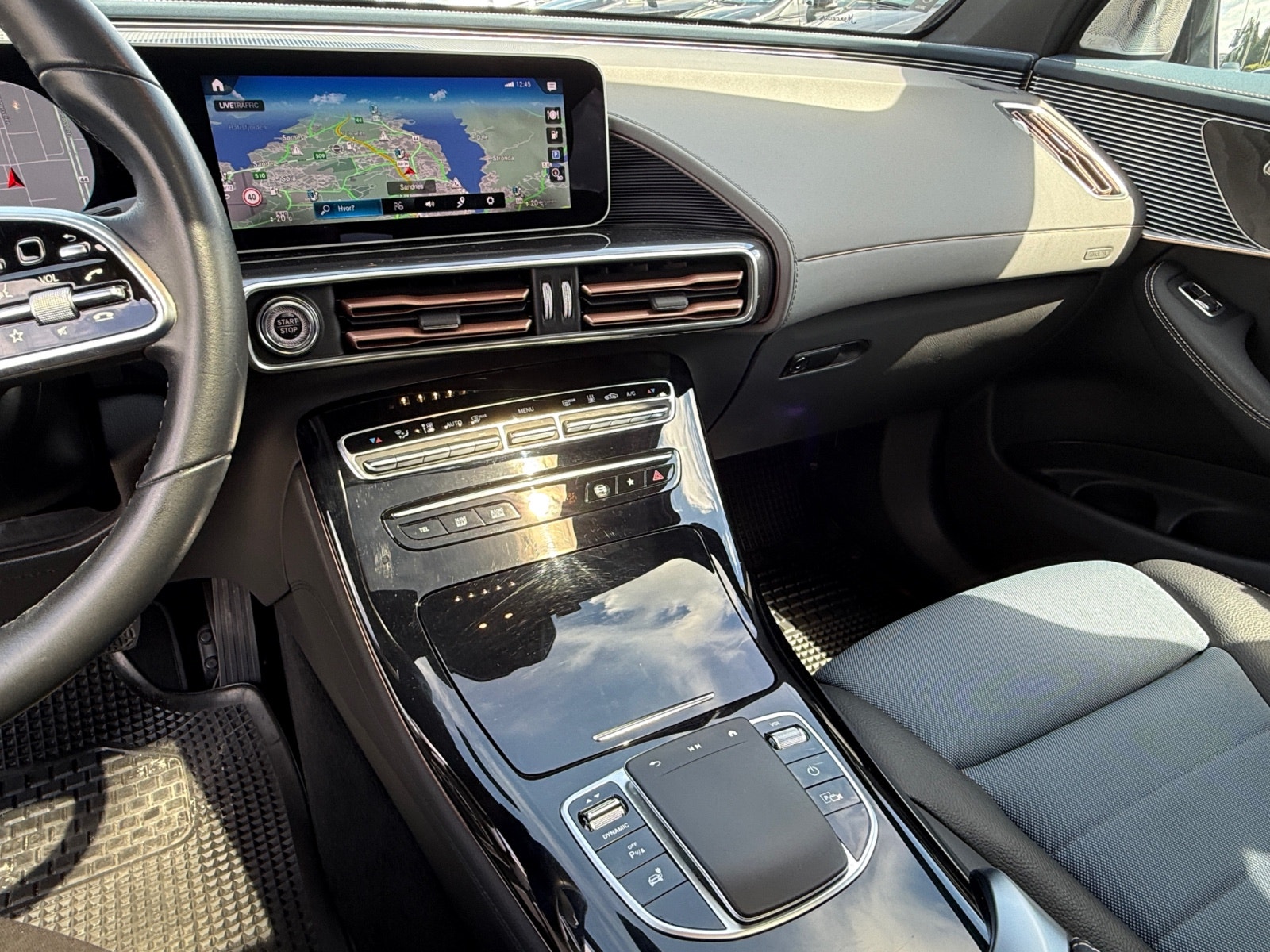 Hovedbilde av Mercedes-Benz EQC400