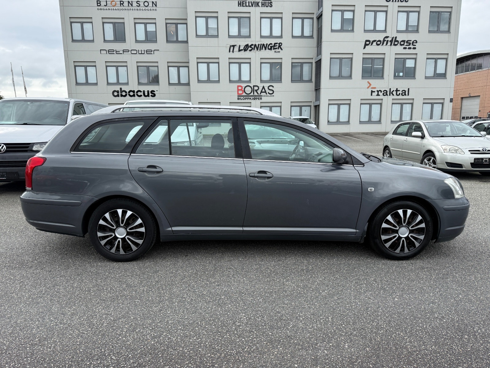 Hovedbilde av Toyota Avensis
