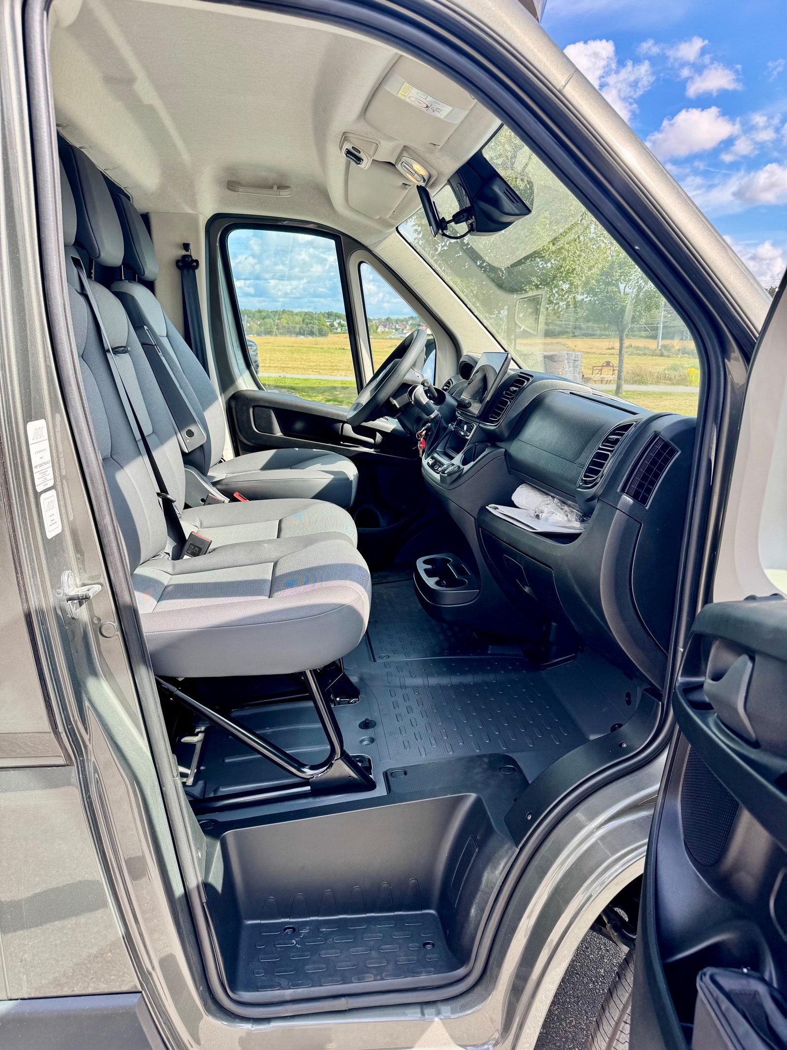 AKX Opel Movano 3,5t Chestbar hestebil – bilde 9