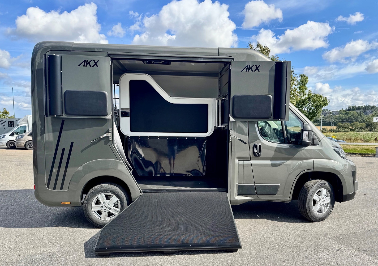 AKX Opel Movano 3,5t Chestbar hestebil – bilde 8
