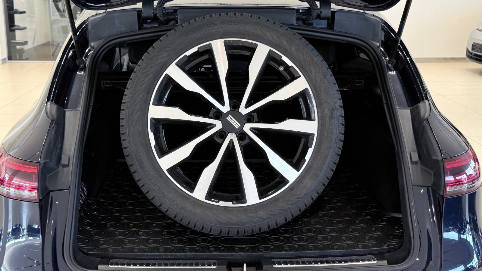 Hovedbilde av Mercedes-Benz EQC400