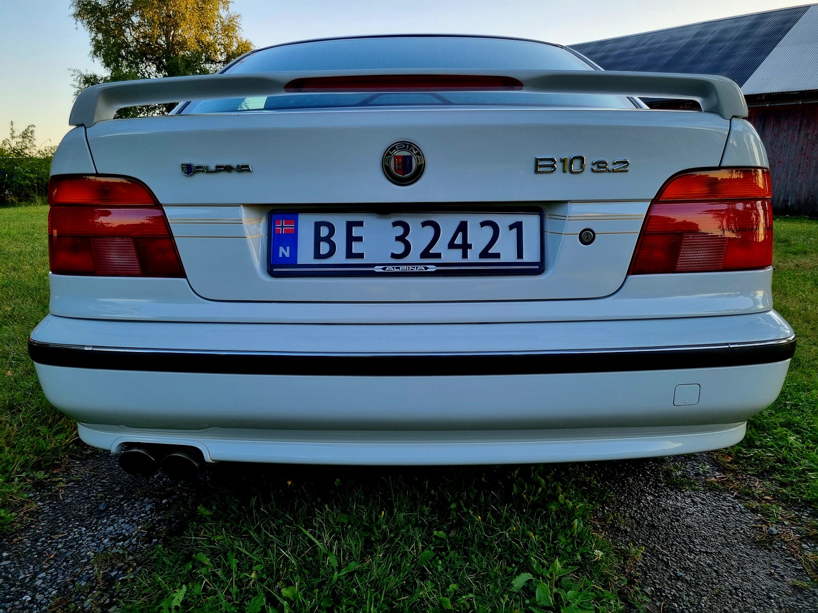 89cdf181-5a38-4b5a-9519-e1e7b6333855