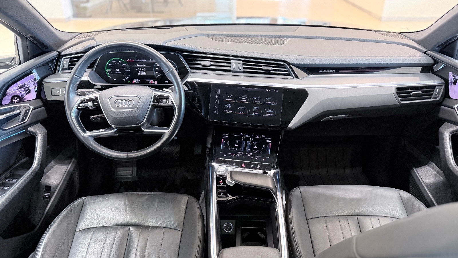 Hovedbilde av Audi e-tron