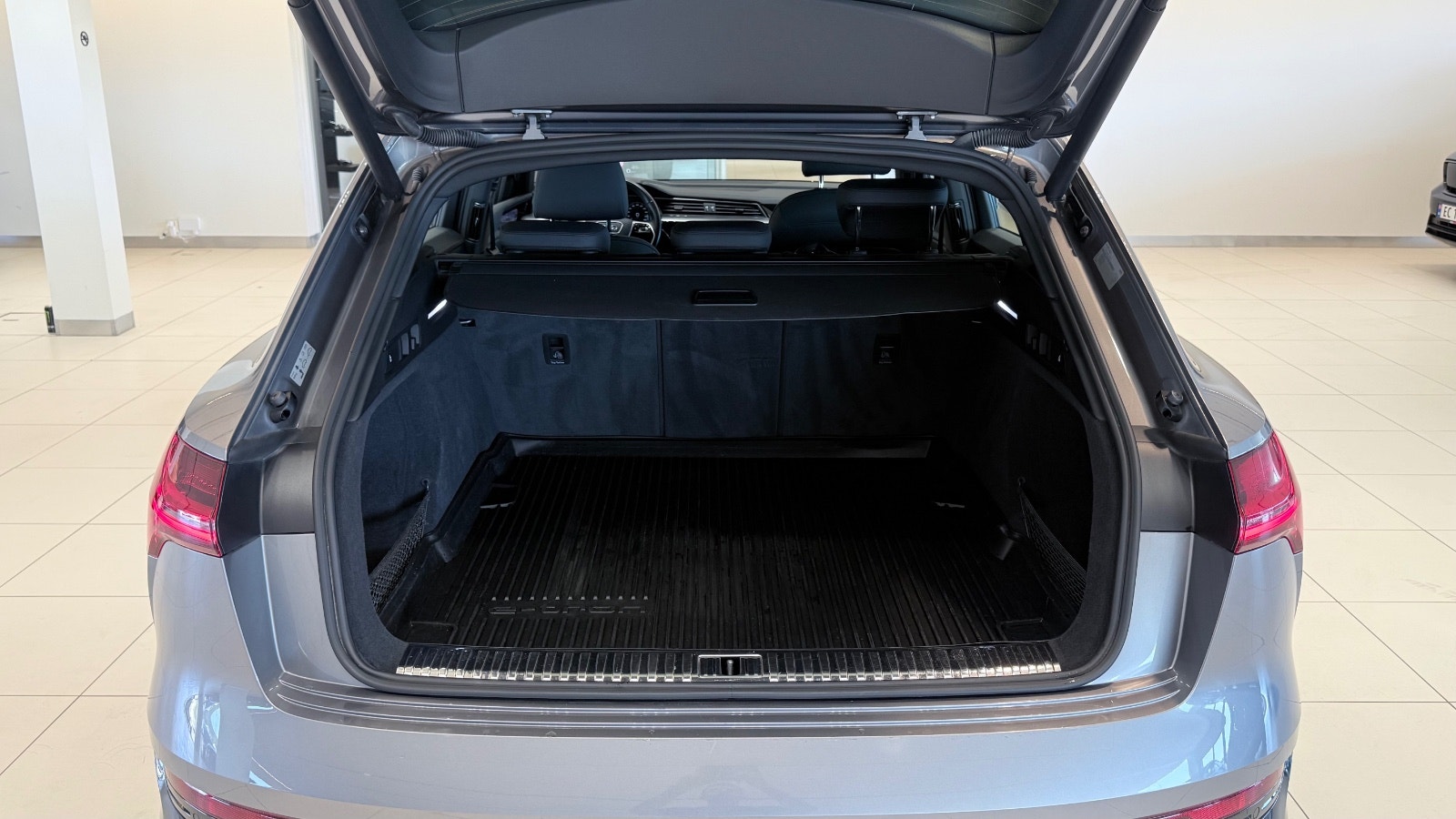 Hovedbilde av Audi e-tron