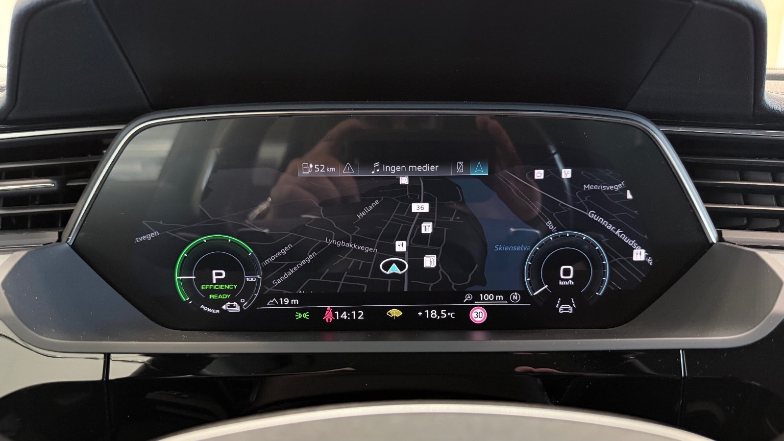 Hovedbilde av Audi e-tron