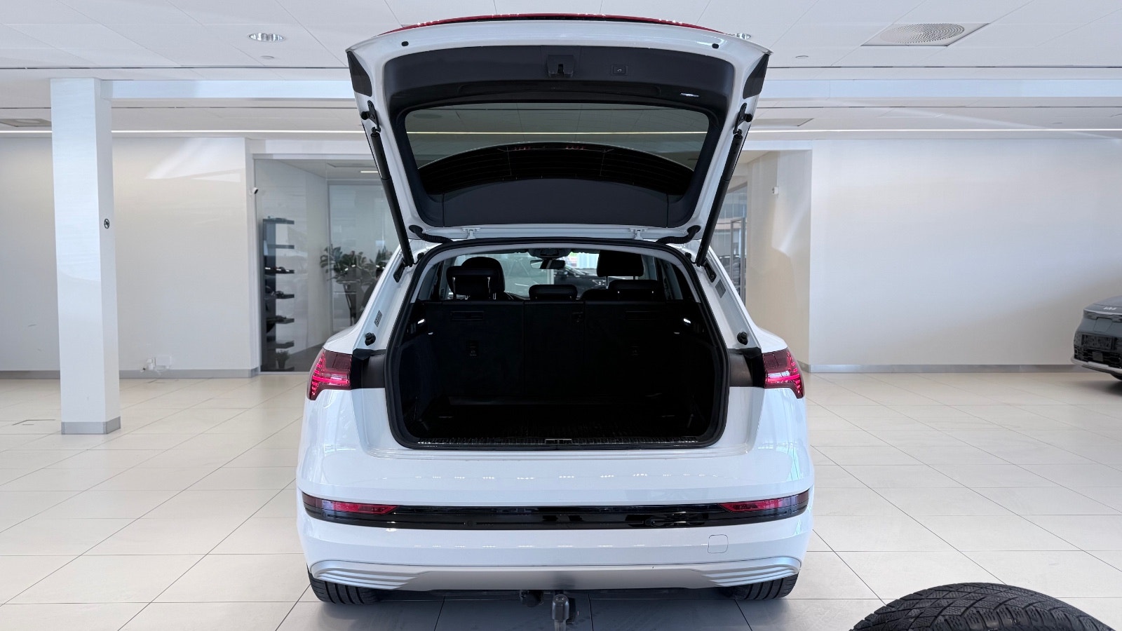Hovedbilde av Audi e-tron