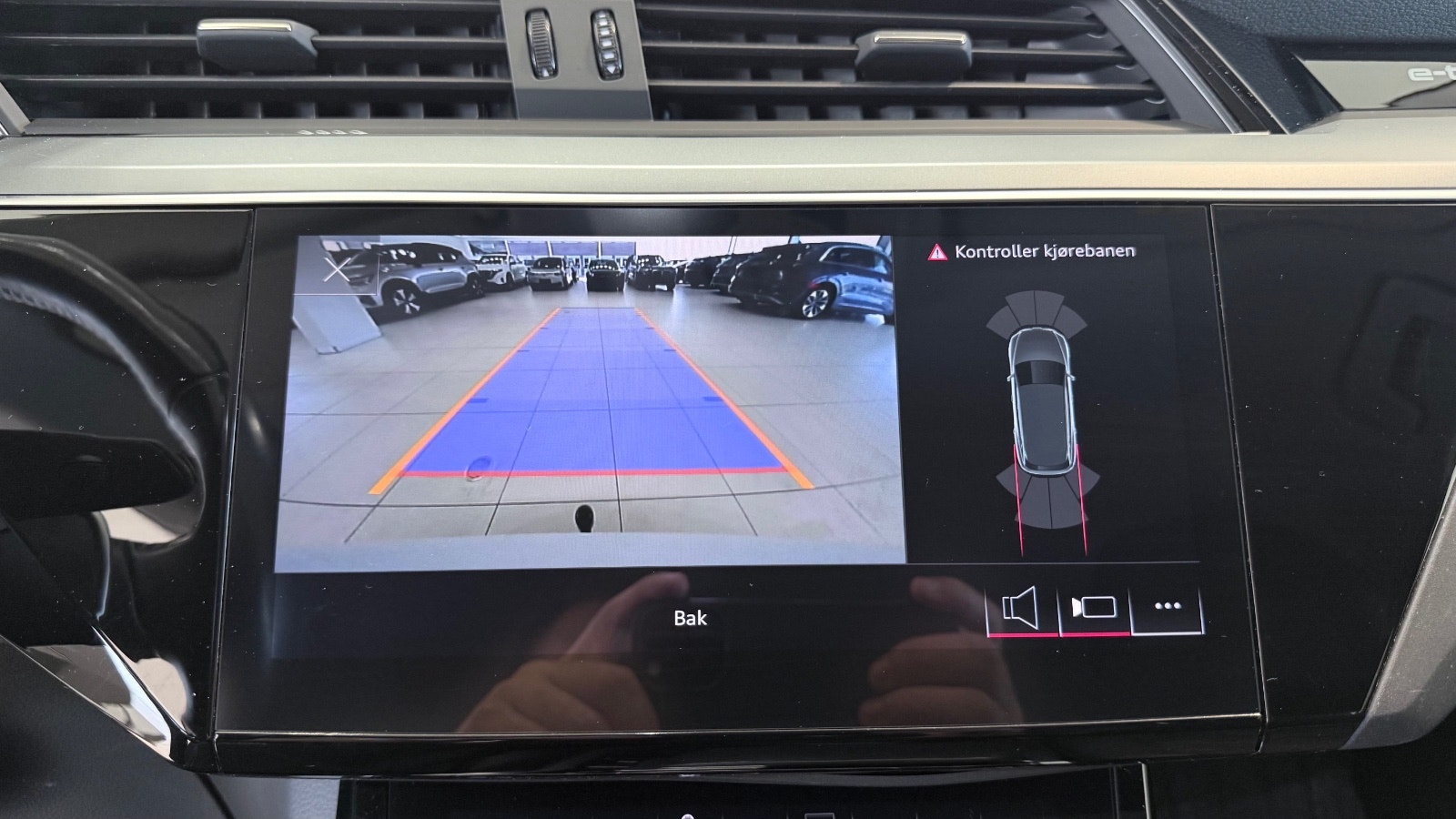 Hovedbilde av Audi e-tron