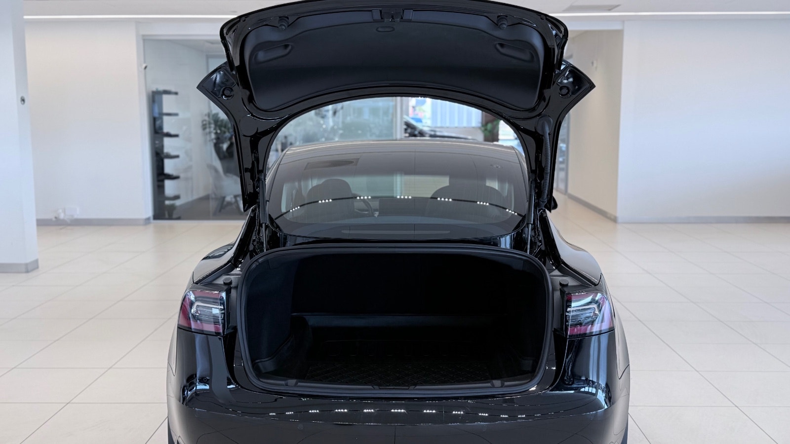 Hovedbilde av Tesla Model 3