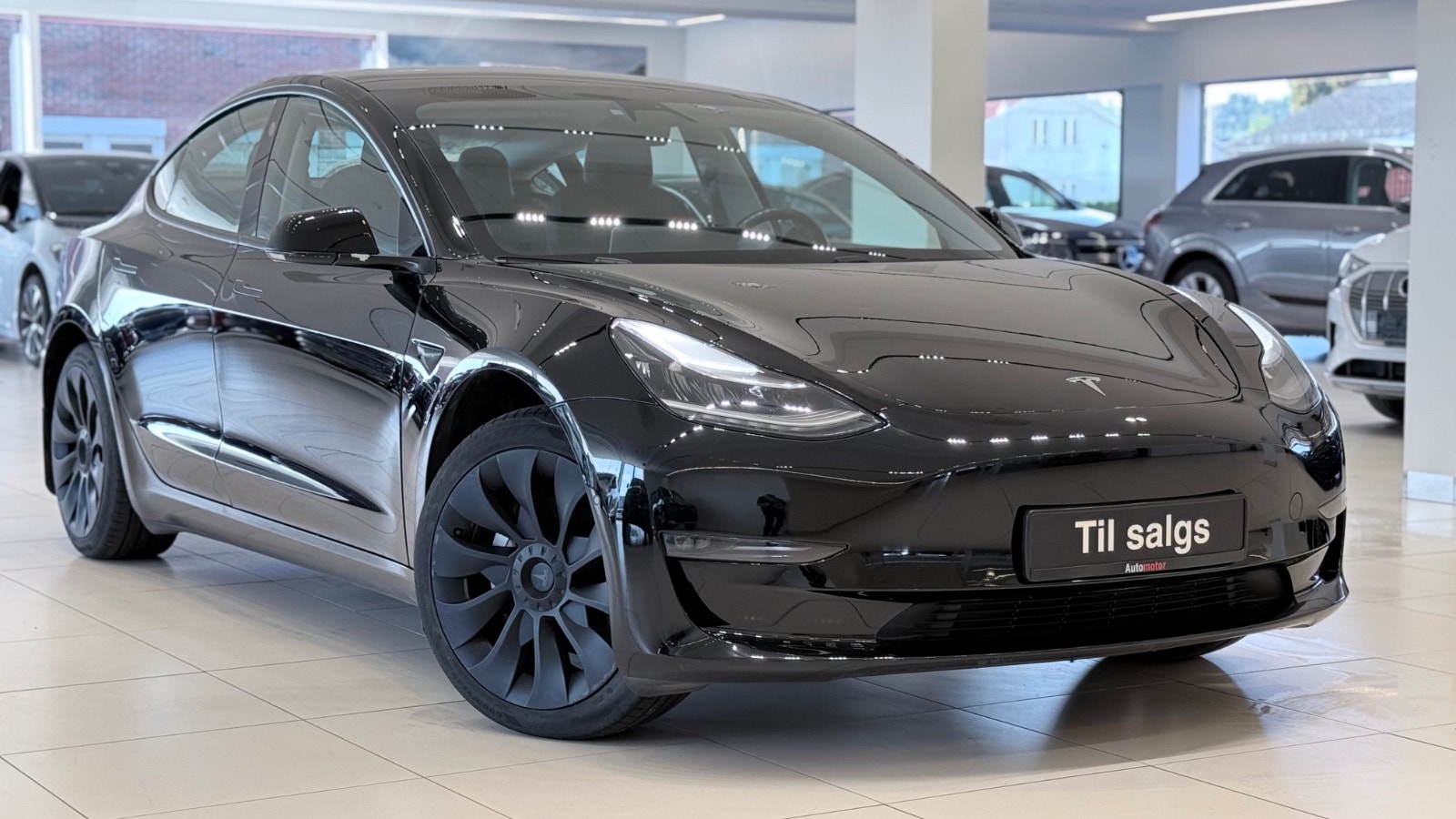 Hovedbilde av Tesla Model 3