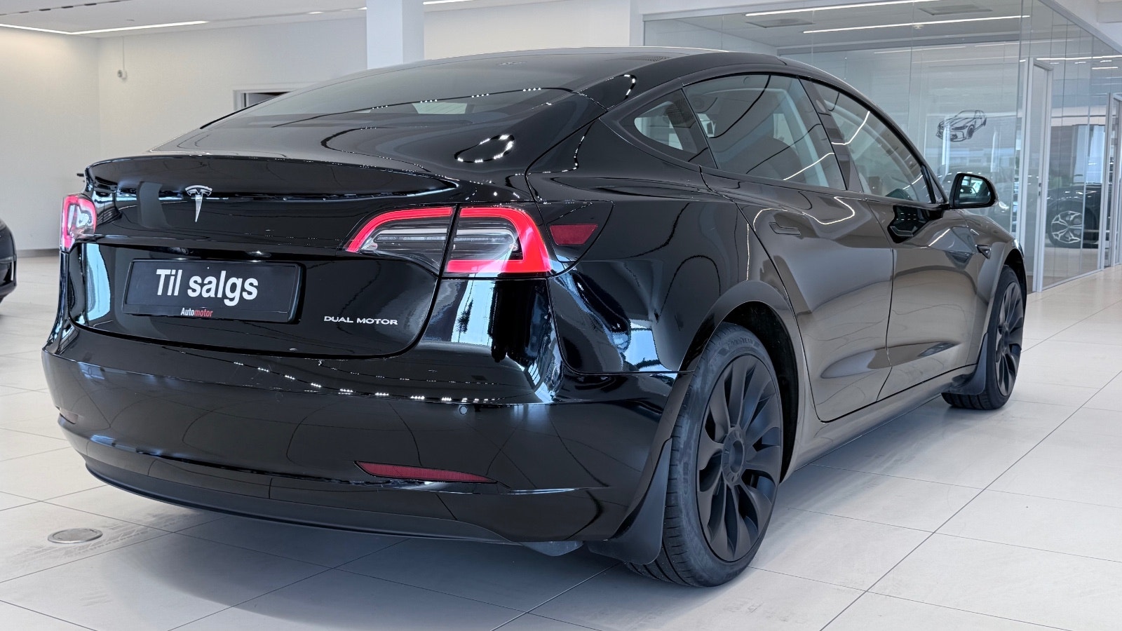 Hovedbilde av Tesla Model 3
