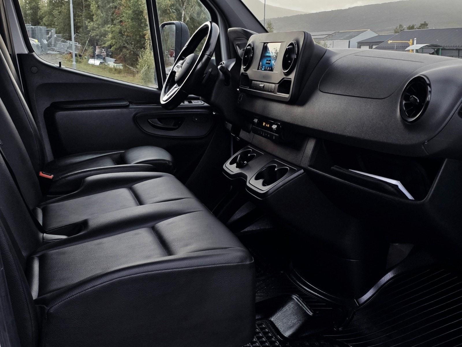 Mercedes-Benz Sprinter 317 - Photo 4