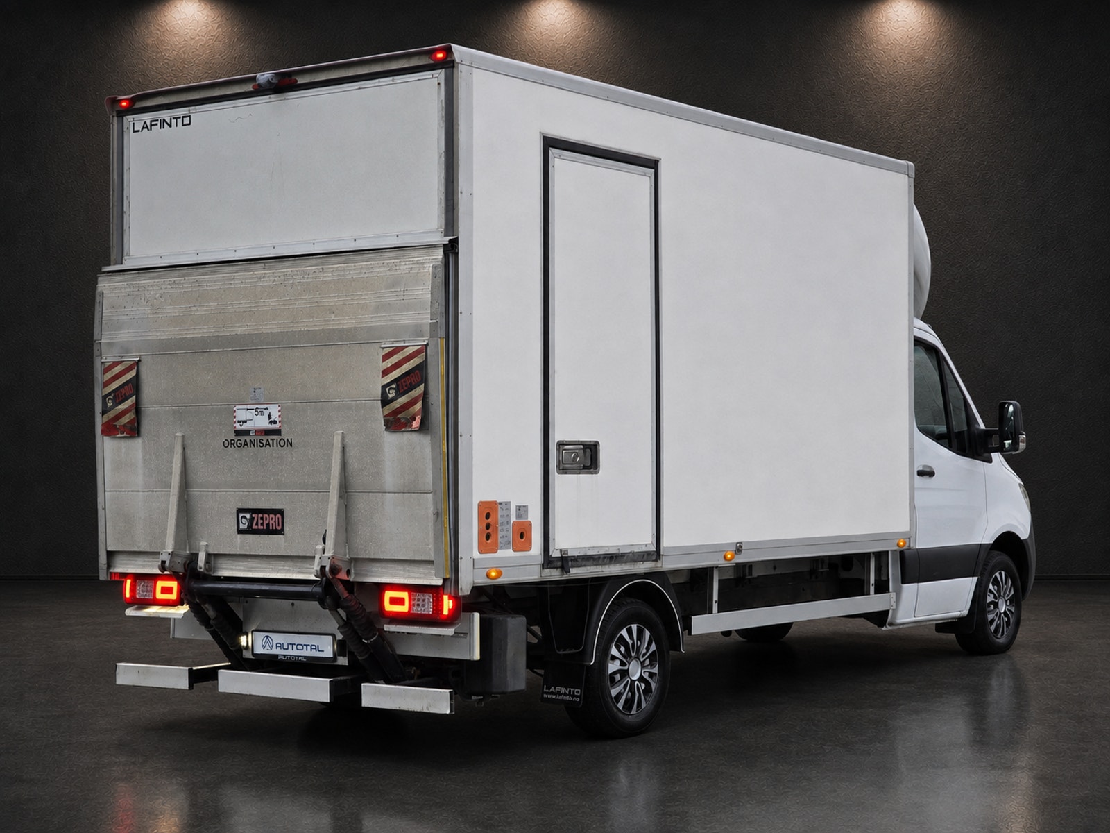 Mercedes-Benz Sprinter 317 - Photo 2