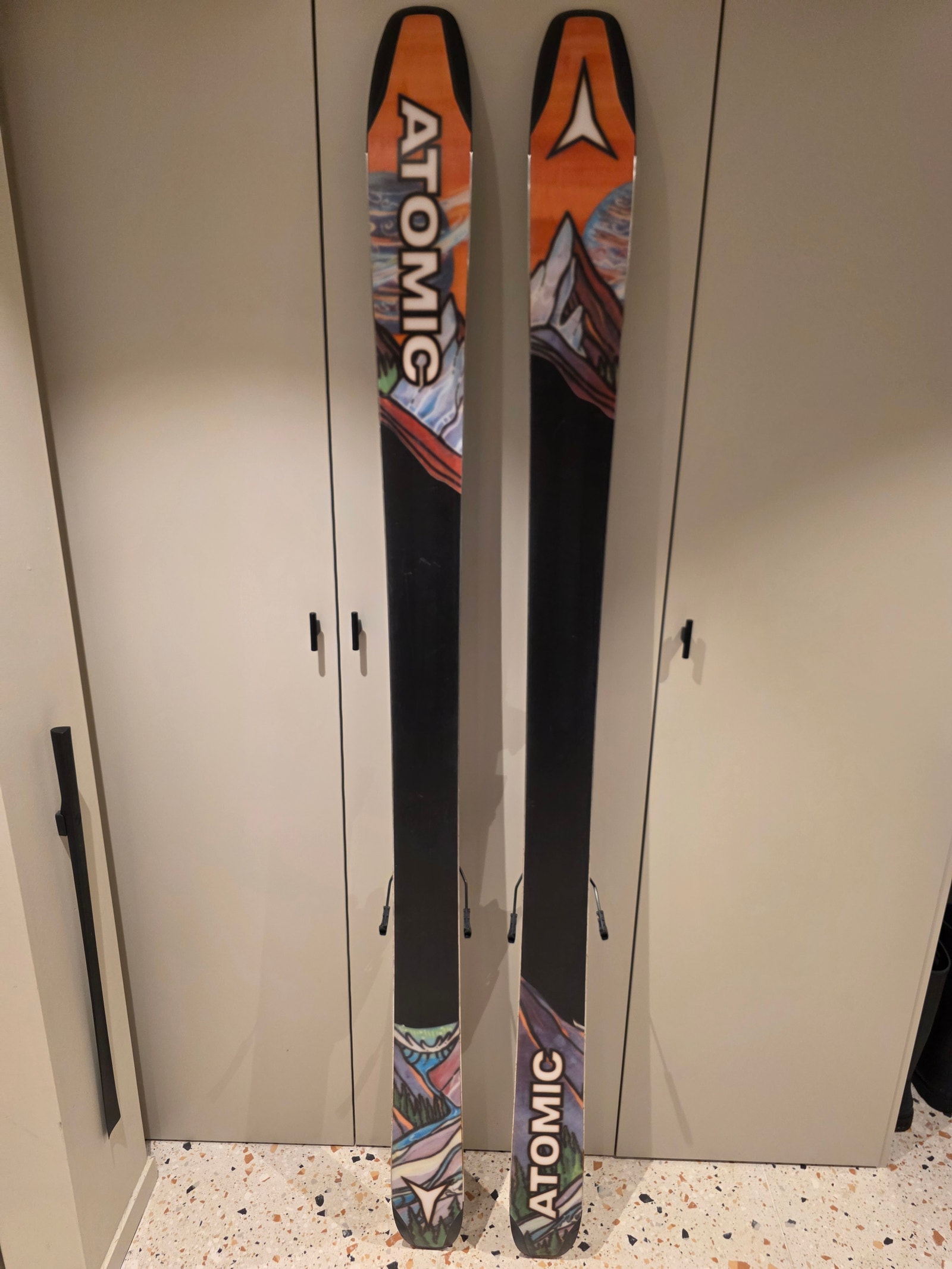 Atomic Bent 100 m Shift13 binding | FINN-torget