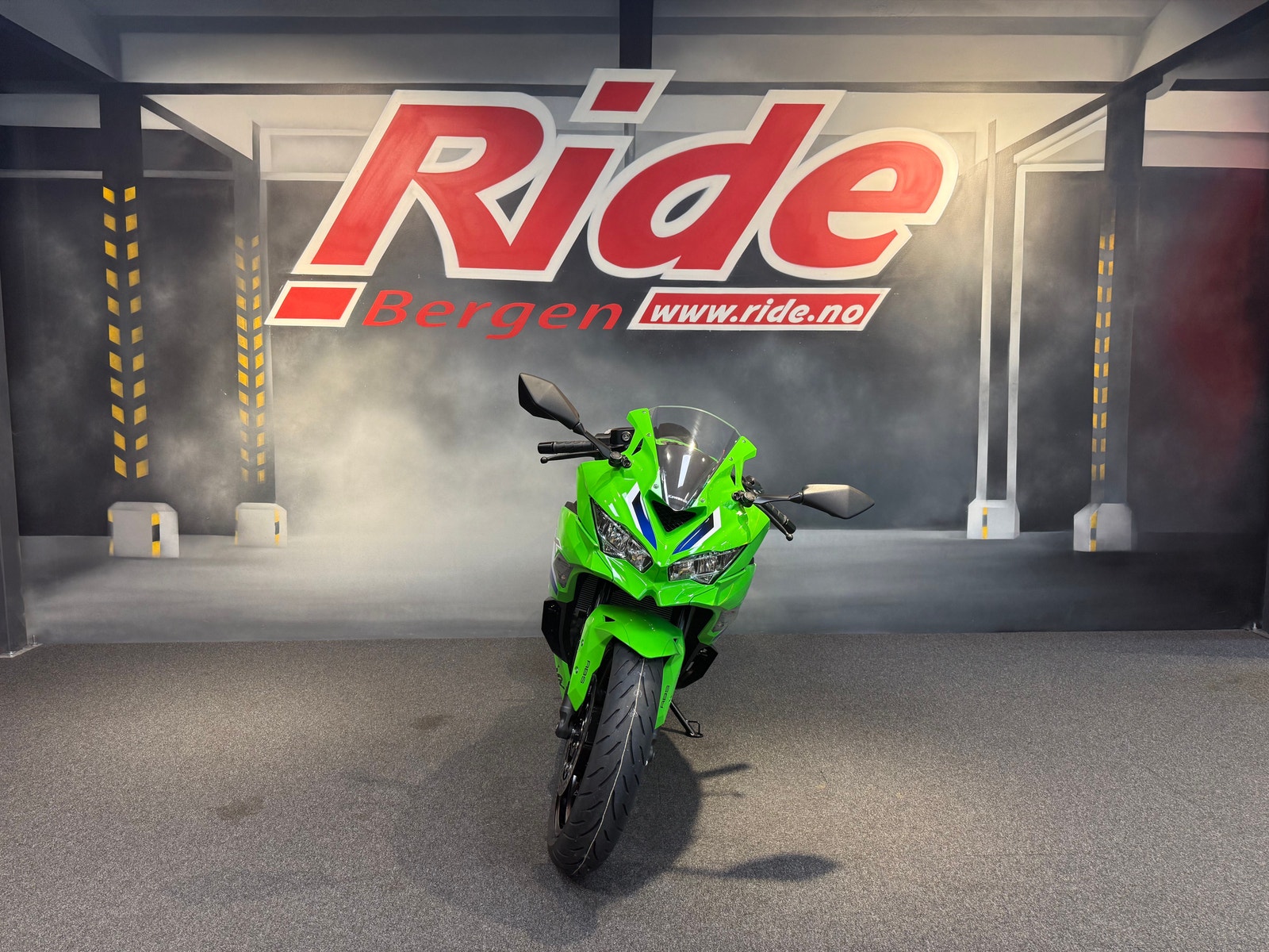 Til salgs: Kawasaki ZX-4RR - 2026 | FINN.no