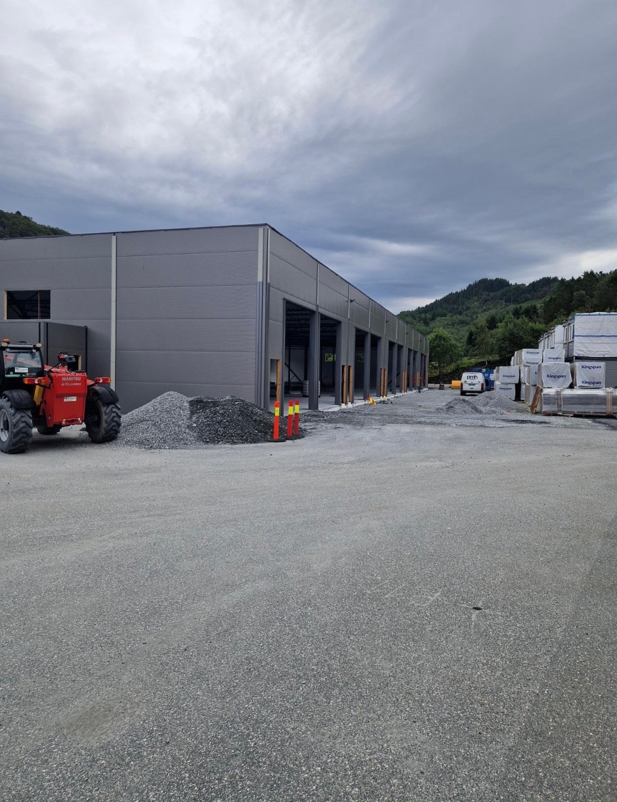 Privat Lagerseksjon Toppemyr, Mjølkeråen Toppemyr 2 C, Mjølkeråen 77 m² 2 500 000 kr Totalpris: 2 500 000 kr ∙ Lager/Logistikk Legg til som favoritt