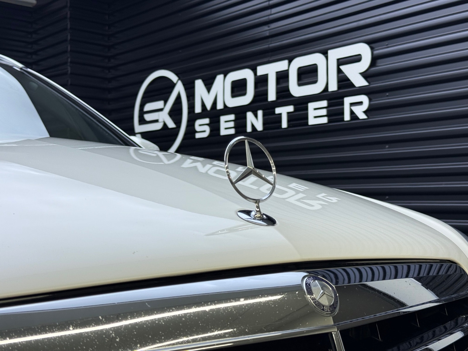 Hovedbilde av Mercedes-Benz E220