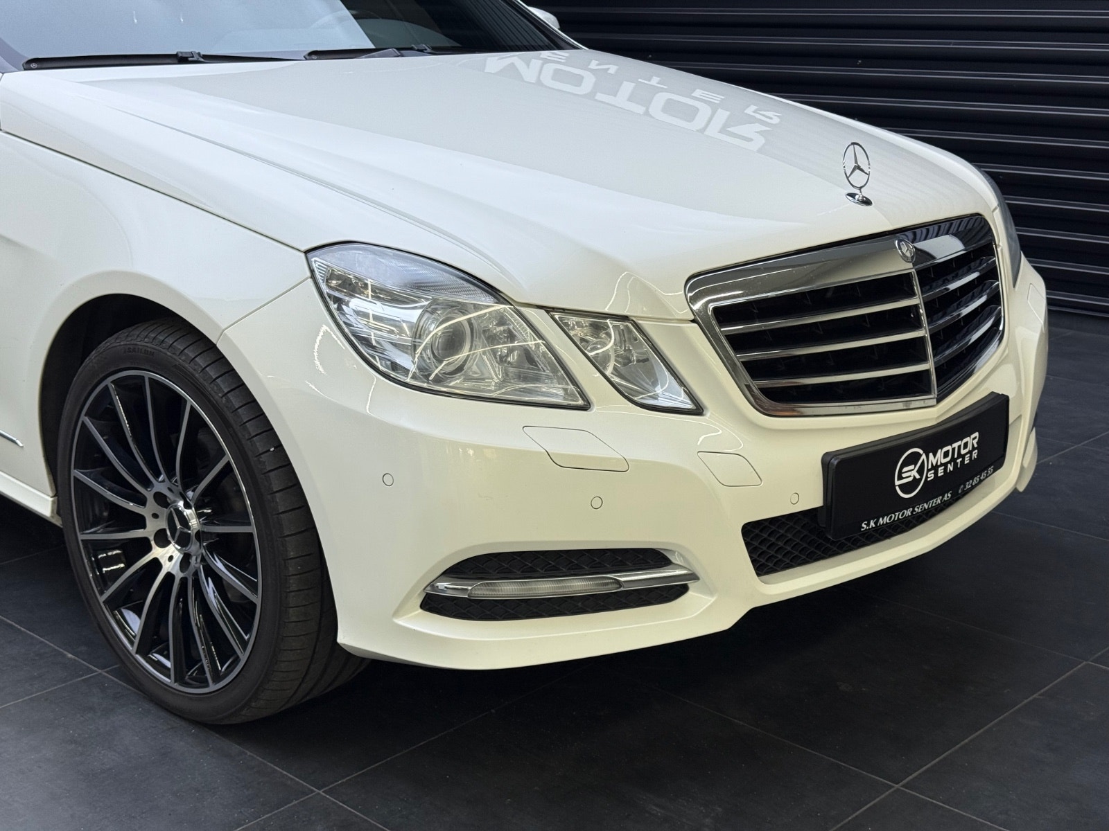 Hovedbilde av Mercedes-Benz E220