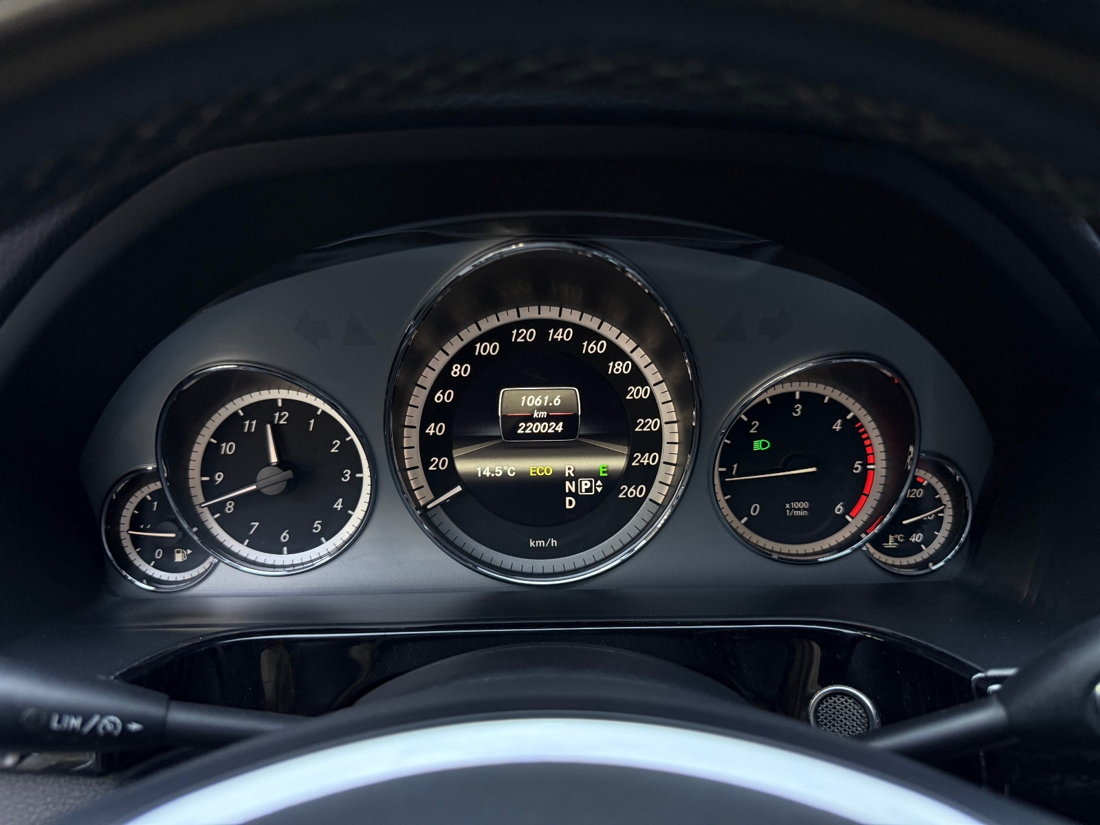 Hovedbilde av Mercedes-Benz E220