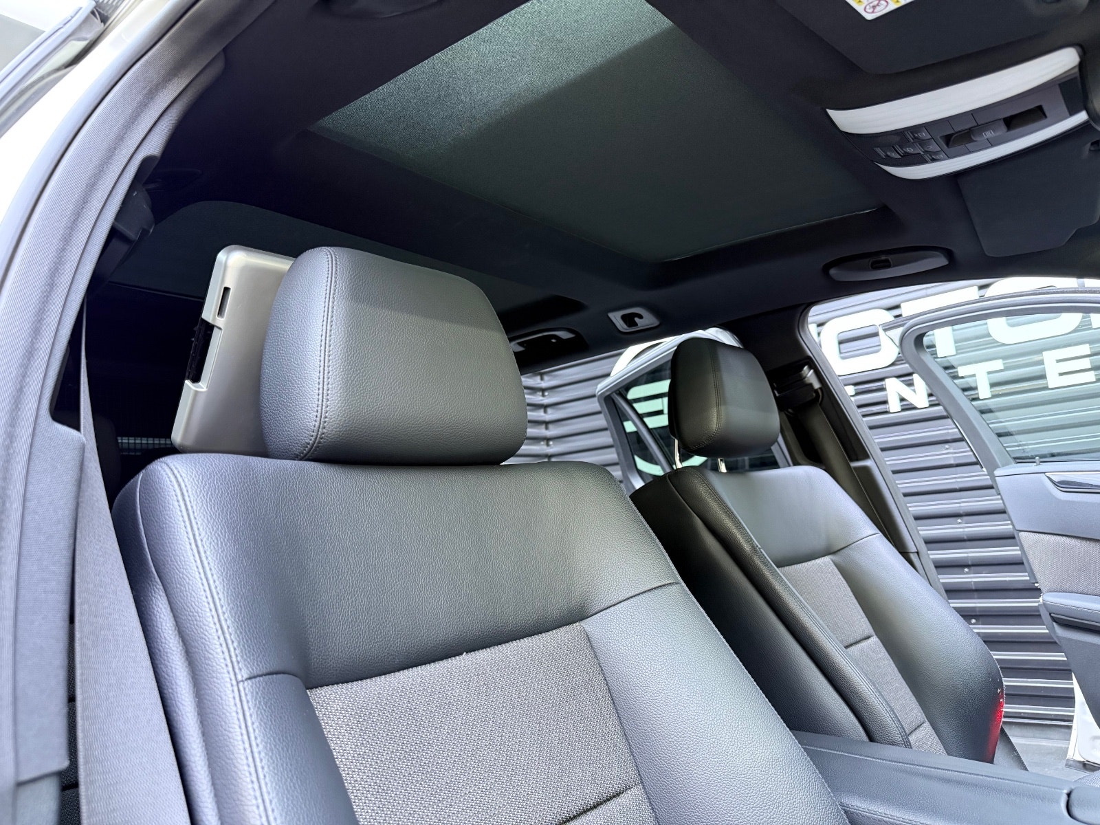Hovedbilde av Mercedes-Benz E220
