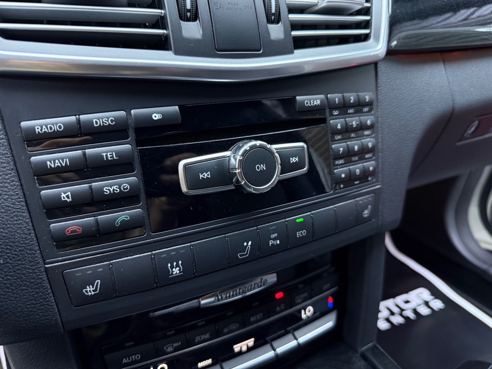 Hovedbilde av Mercedes-Benz E220