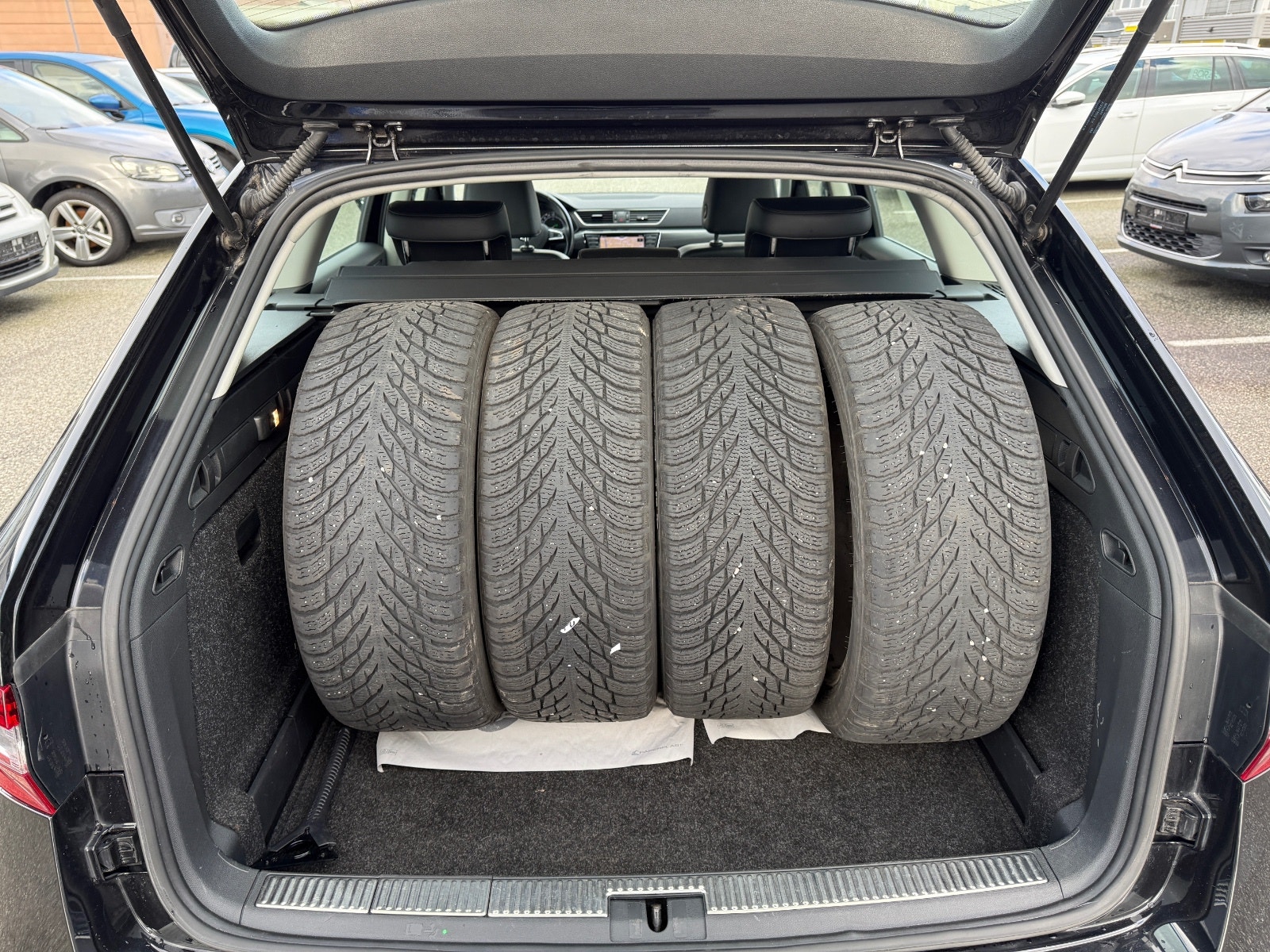 Hovedbilde av Skoda Superb