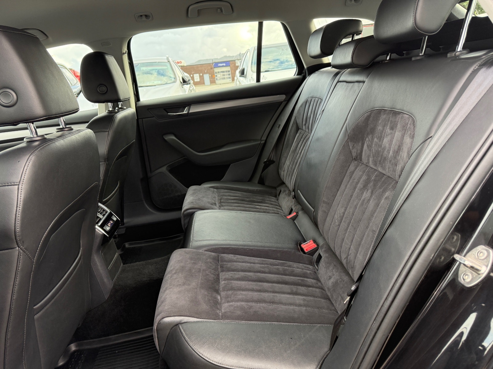 Hovedbilde av Skoda Superb
