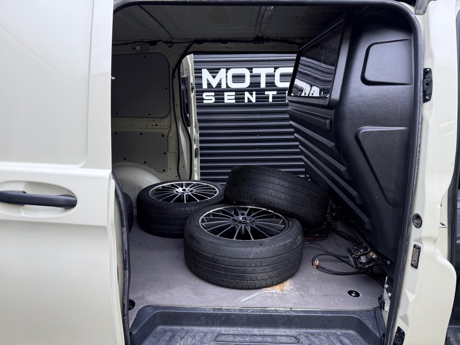 Hovedbilde av Mercedes-Benz Vito
