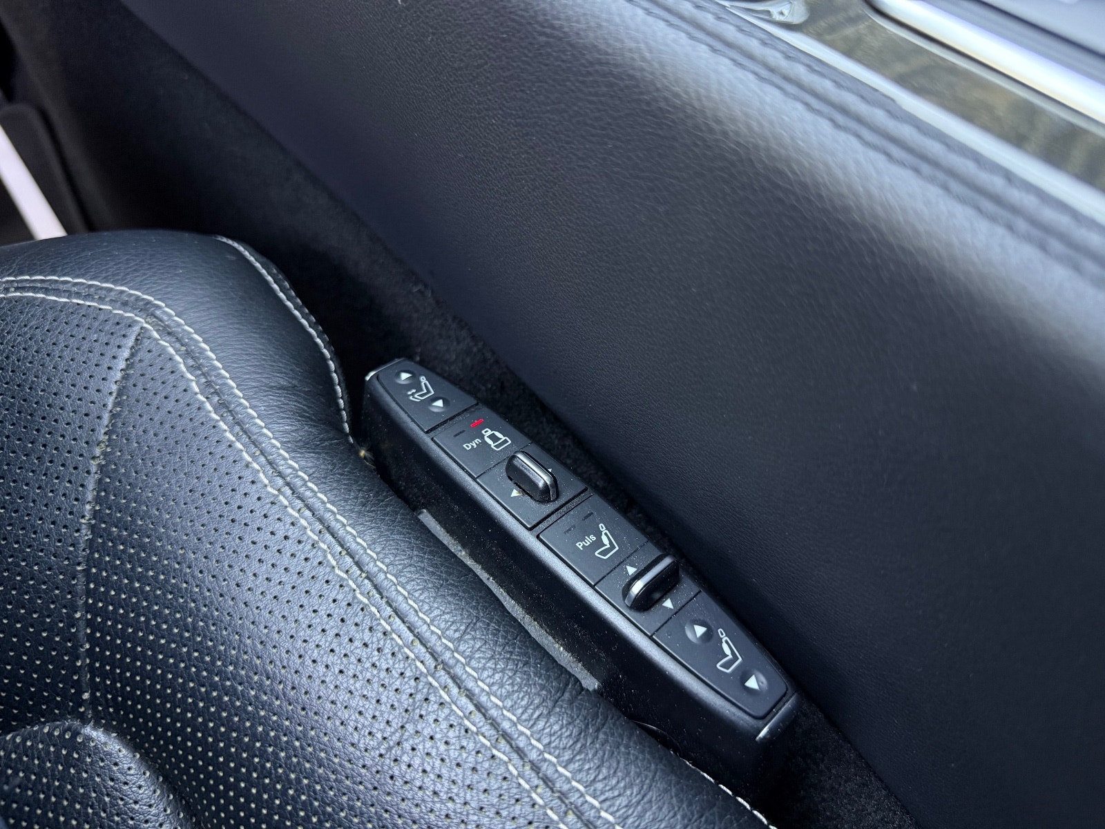 Hovedbilde av Mercedes-Benz CLS500