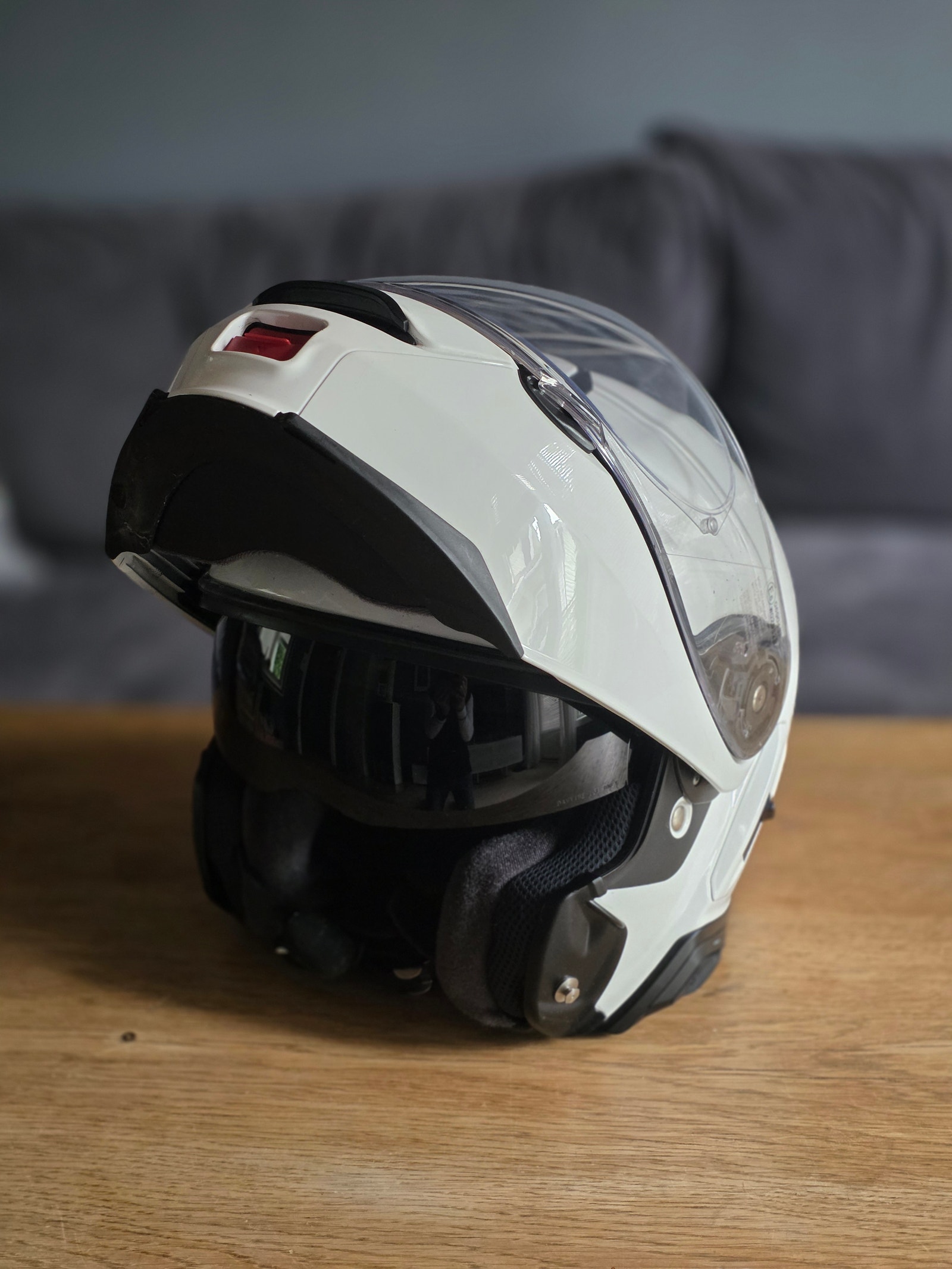 Shoei Neotec II med integrert Sena Srl 2 komm.system | FINN-torget